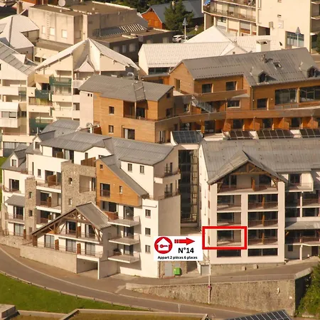 A - 6 Pers, Piscine Et Animaux Admis - Fr-1-860-34