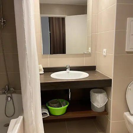 A Gourette - 6 Pers, Piscine Et Animaux Admis - Fr-1-860-34 Daire *